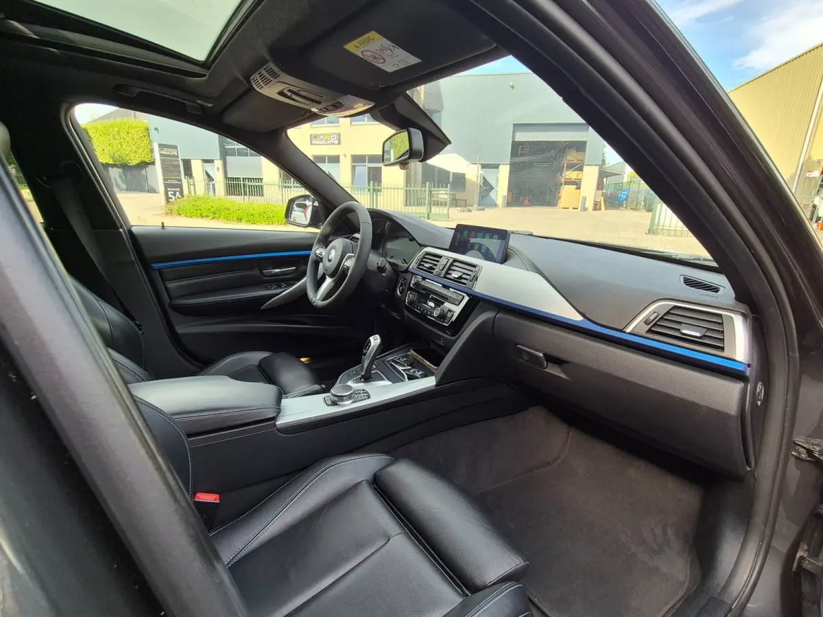 320i Edition M Sport Shadow Executive Volle optielijst Pano M Remmen Trekhaak