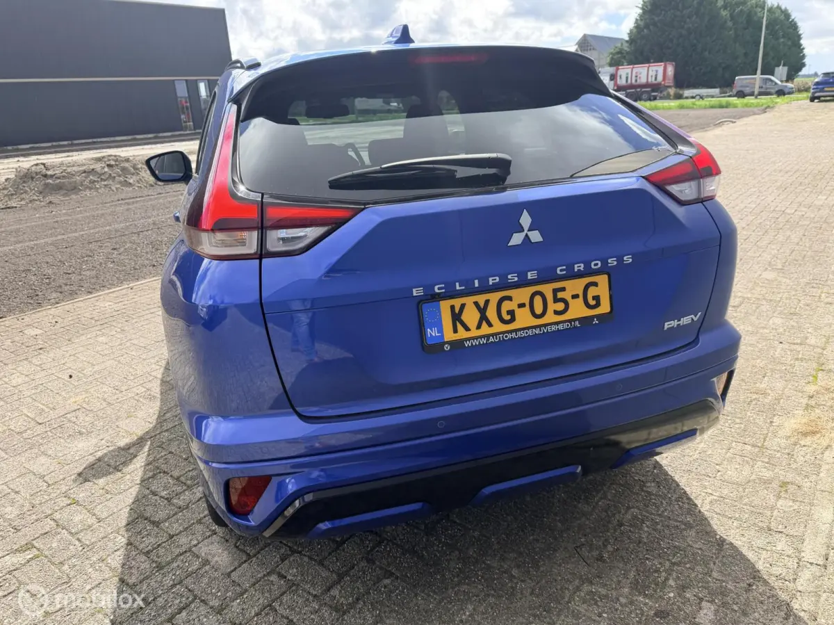 2.4 PHEV Executive