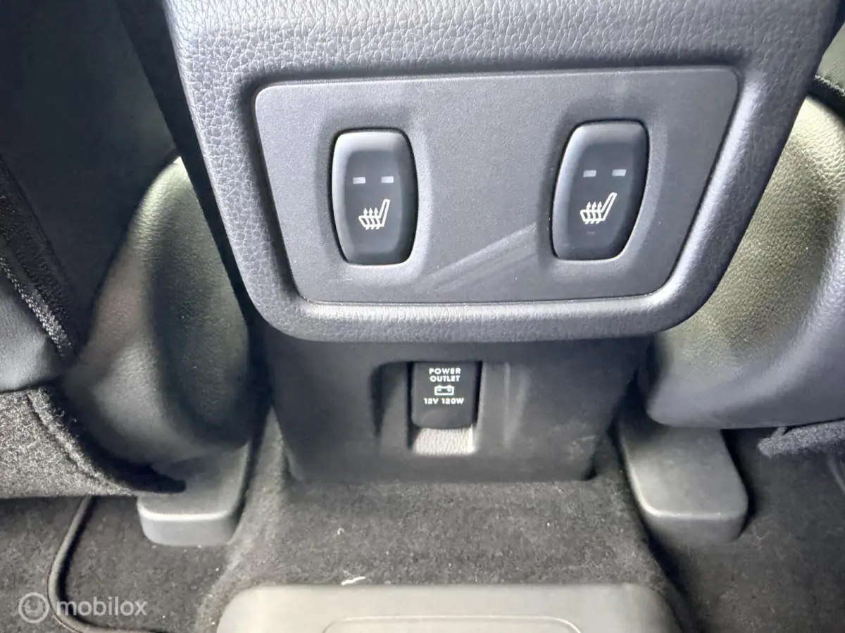 2.4 PHEV Executive