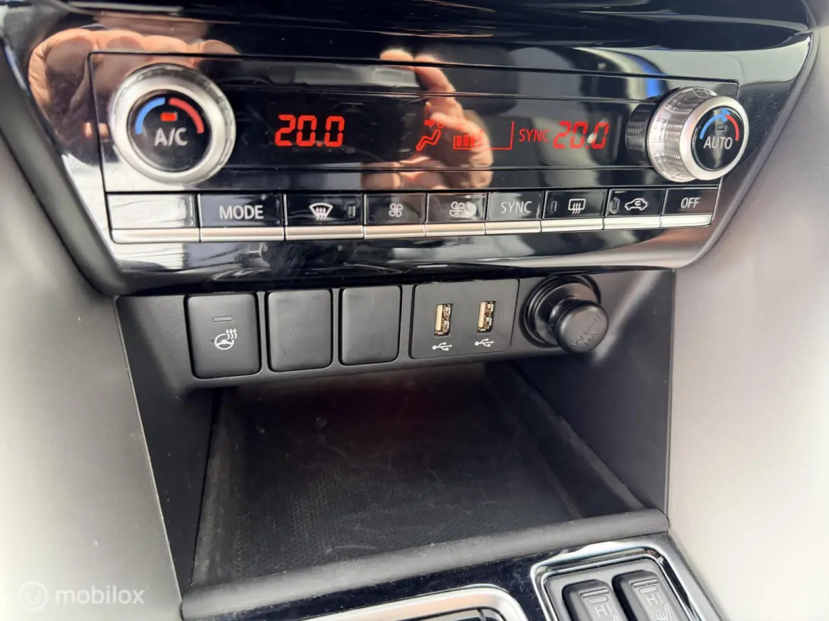 2.4 PHEV Executive