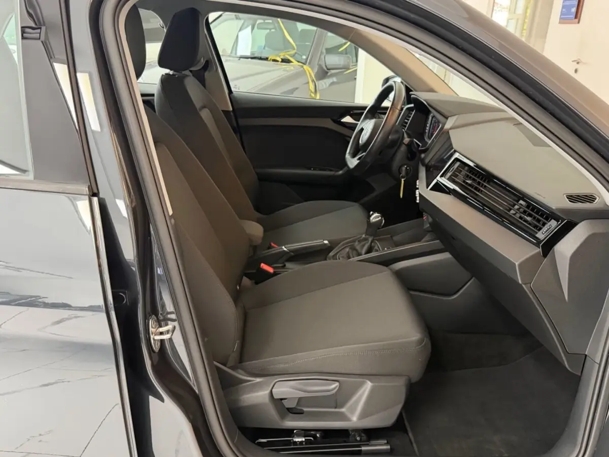 30 Tfsi ** OPTIK PAKKET, VIRTUAL, 2 ZONE CLIMA, ALL WHEATHER, STOELVERW ** 1E EIG - 34.453KM. ** ** INFORMEER OOK NAAR ONZE AANTREKKELIJKE FINANCIAL-LEASE TARIEVEN **
