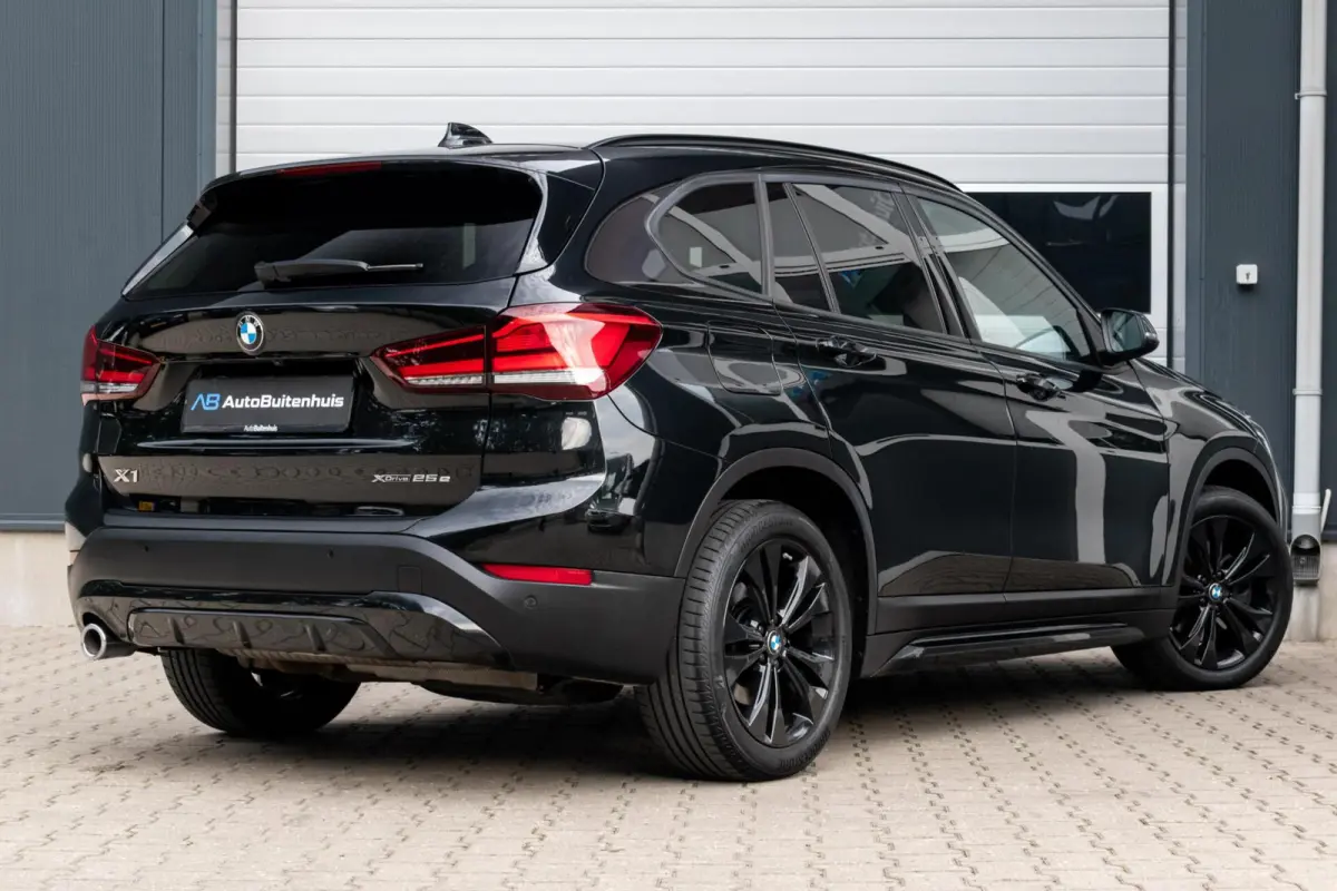 xDrive25e High Executive|1e EIGENAAR|ELEK.KLEP|HEAD-UP|STOELVERWARMING|LEDER