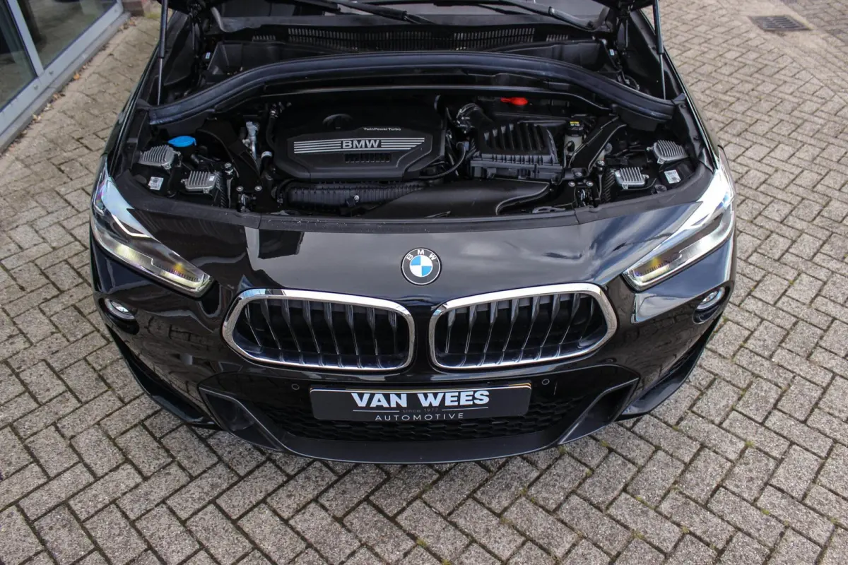 sDrive20i High Executive Edition | M-sport | Driving Assistant Plus | Camera | Apple Carplay | File assistent | Active cruise control | Park Assistant | DAB | Sportstoelen | LED