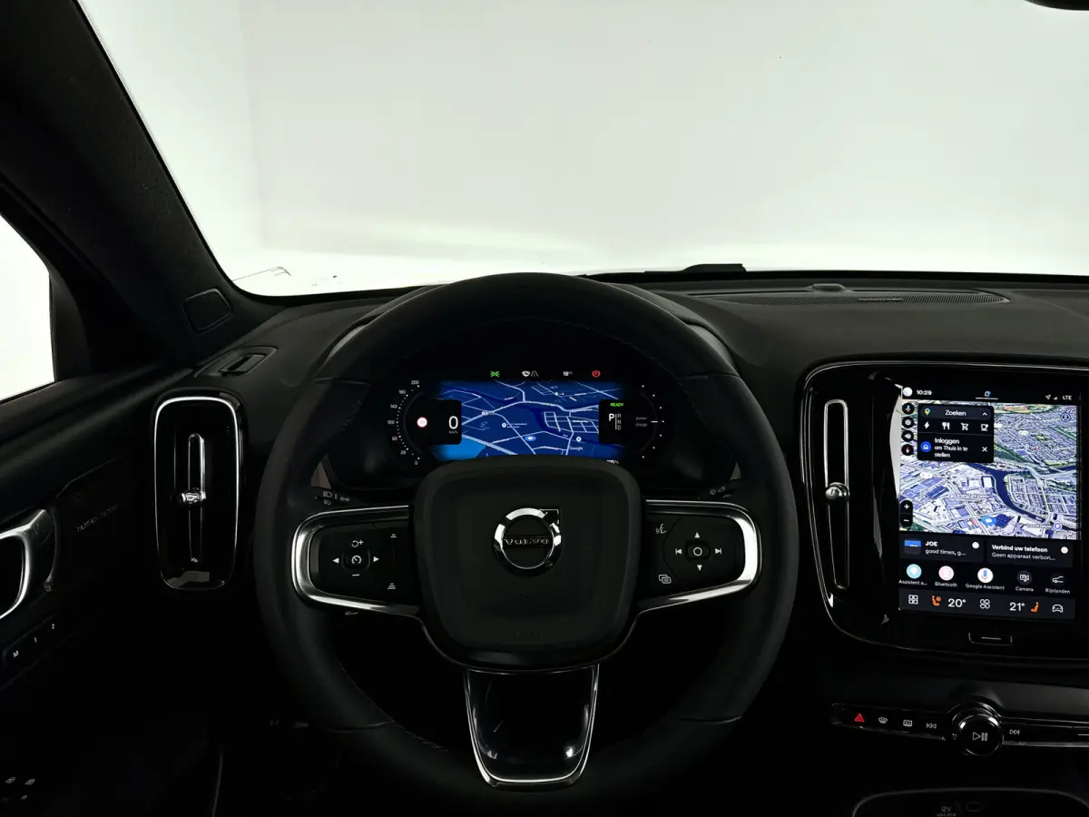 Recharge Ultimate 69 kWh | SOH 95% | Panoramadak | 360° camera | Harman Kardon | Stoel- en stuurverwarming