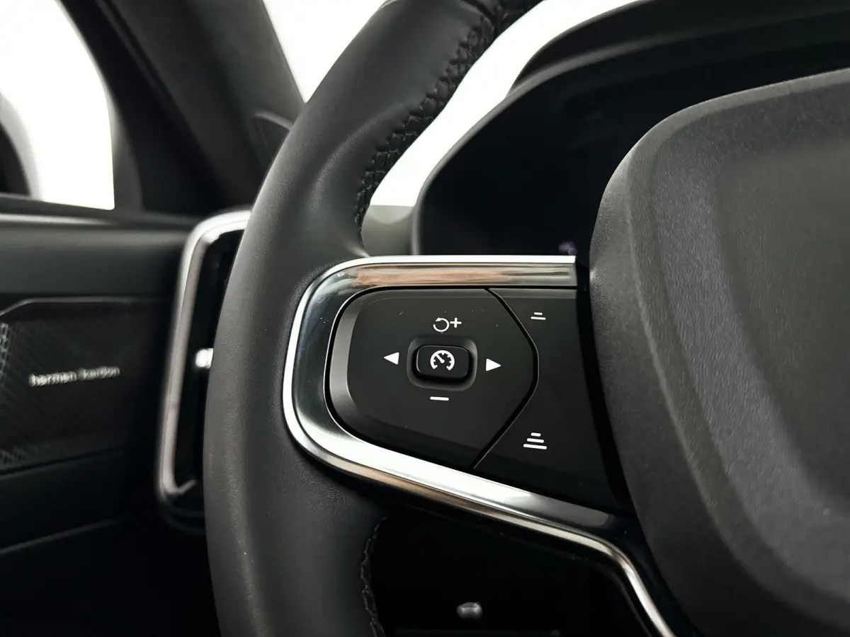 Recharge Ultimate 69 kWh | SOH 95% | Panoramadak | 360° camera | Harman Kardon | Stoel- en stuurverwarming
