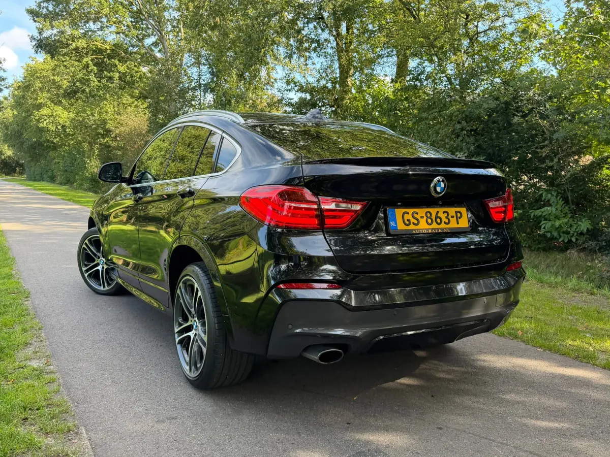 XDrive20i High Executive |M-Pakket + Lederbekleding + Trekhaak |