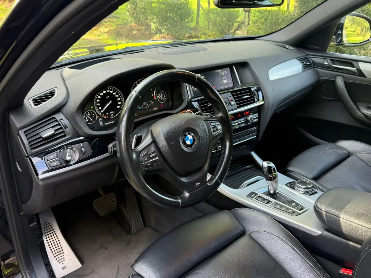 XDrive20i High Executive |M-Pakket + Lederbekleding + Trekhaak |