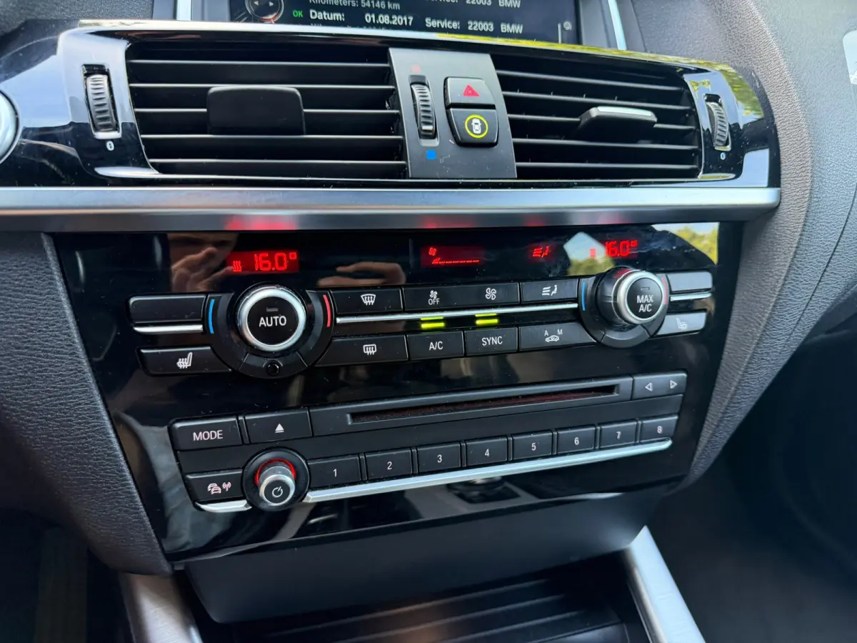 XDrive20i High Executive |M-Pakket + Lederbekleding + Trekhaak |