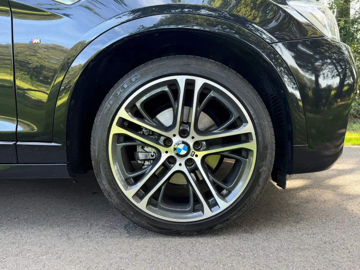 XDrive20i High Executive |M-Pakket + Lederbekleding + Trekhaak |