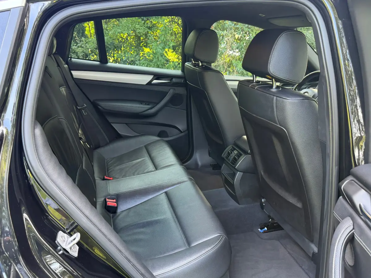 XDrive20i High Executive |M-Pakket + Lederbekleding + Trekhaak |