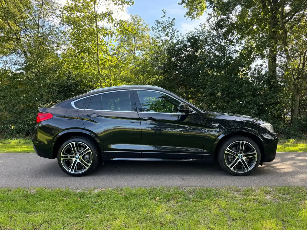 XDrive20i High Executive |M-Pakket + Lederbekleding + Trekhaak |