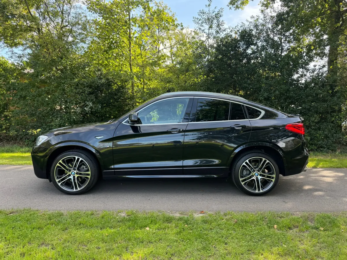 XDrive20i High Executive |M-Pakket + Lederbekleding + Trekhaak |