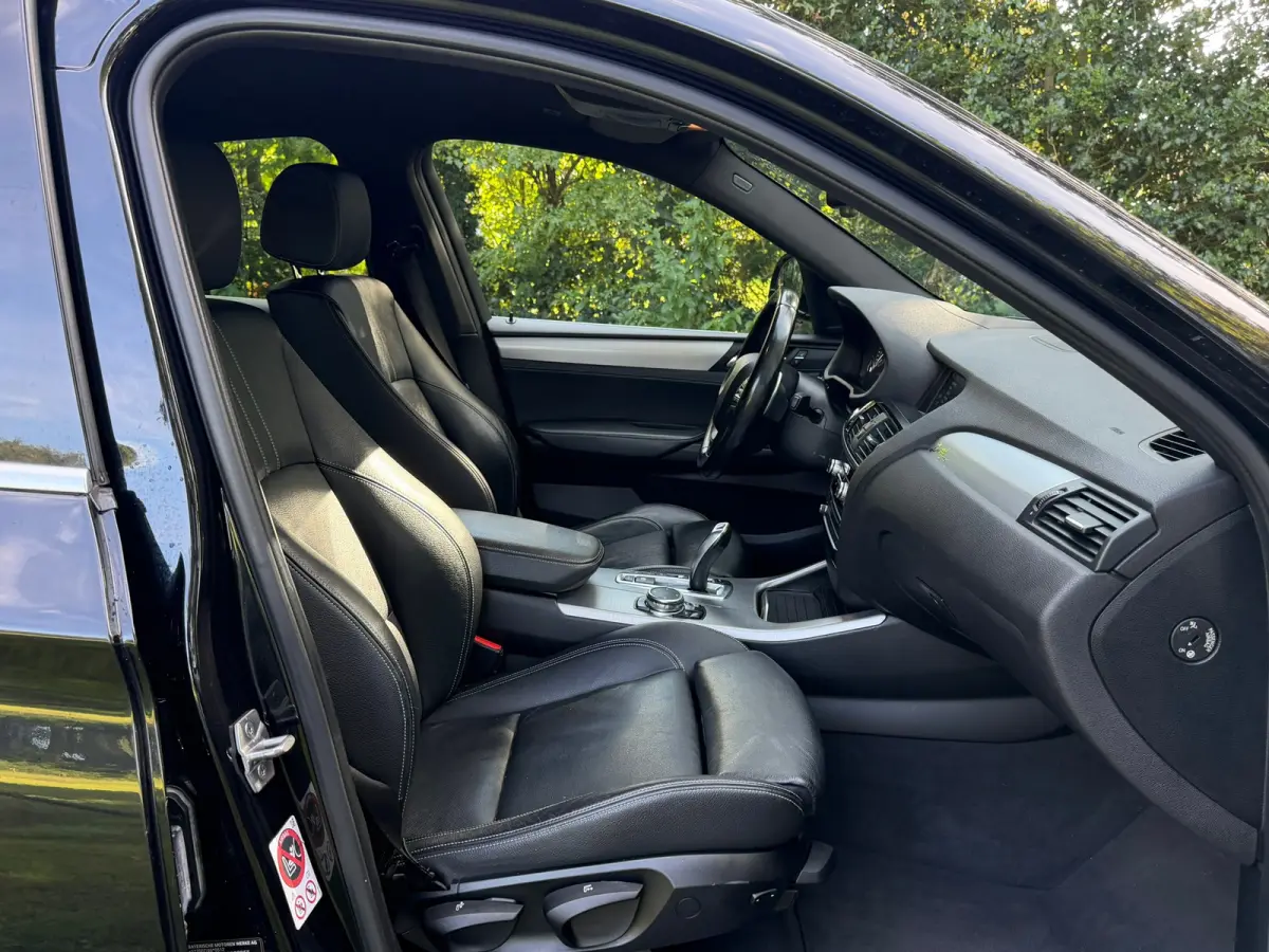 XDrive20i High Executive |M-Pakket + Lederbekleding + Trekhaak |