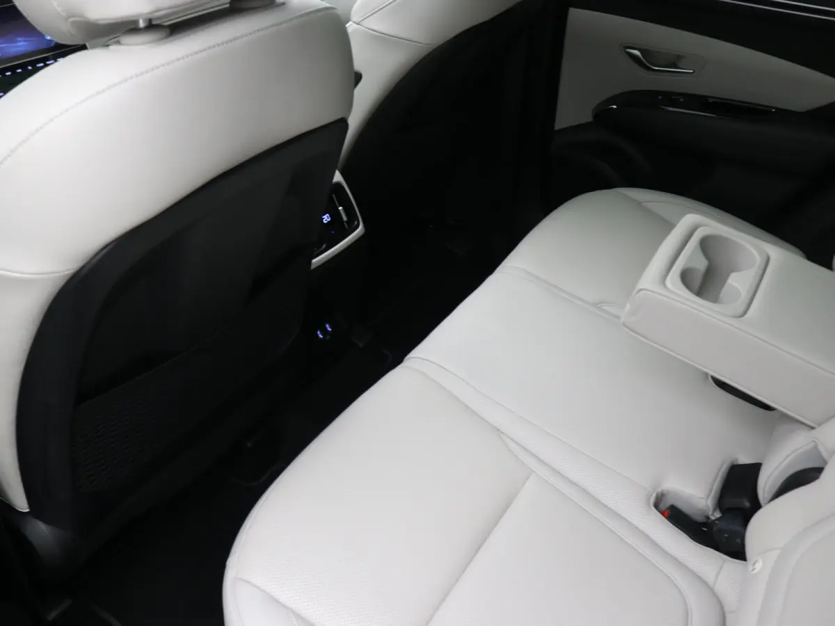1.6 T-GDI HEV Premium Sky