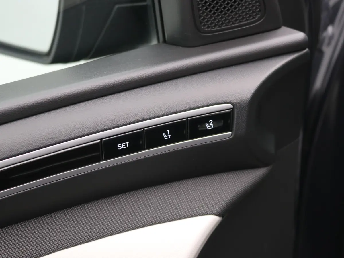 1.6 T-GDI HEV Premium Sky