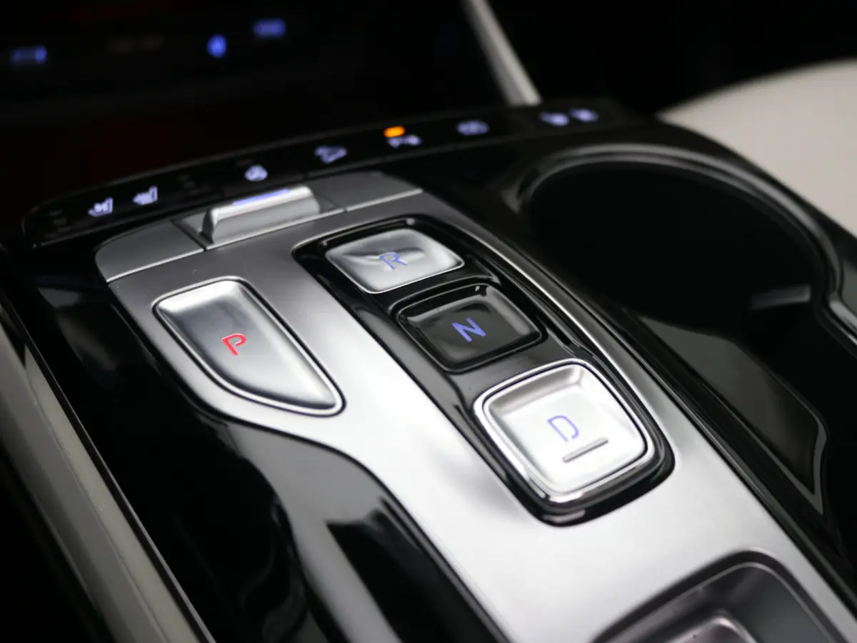 1.6 T-GDI HEV Premium Sky