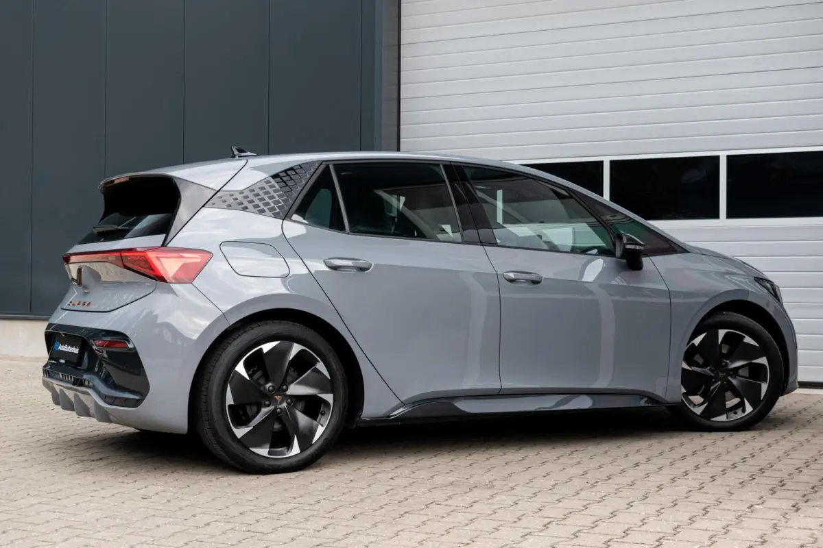 Adrenaline 82 kWh|1E EIGENAAR|97% SOH|CAMERA|ADAPT. CRUISE|STUUR VERWARMD|KEYLESS|CARPLAY