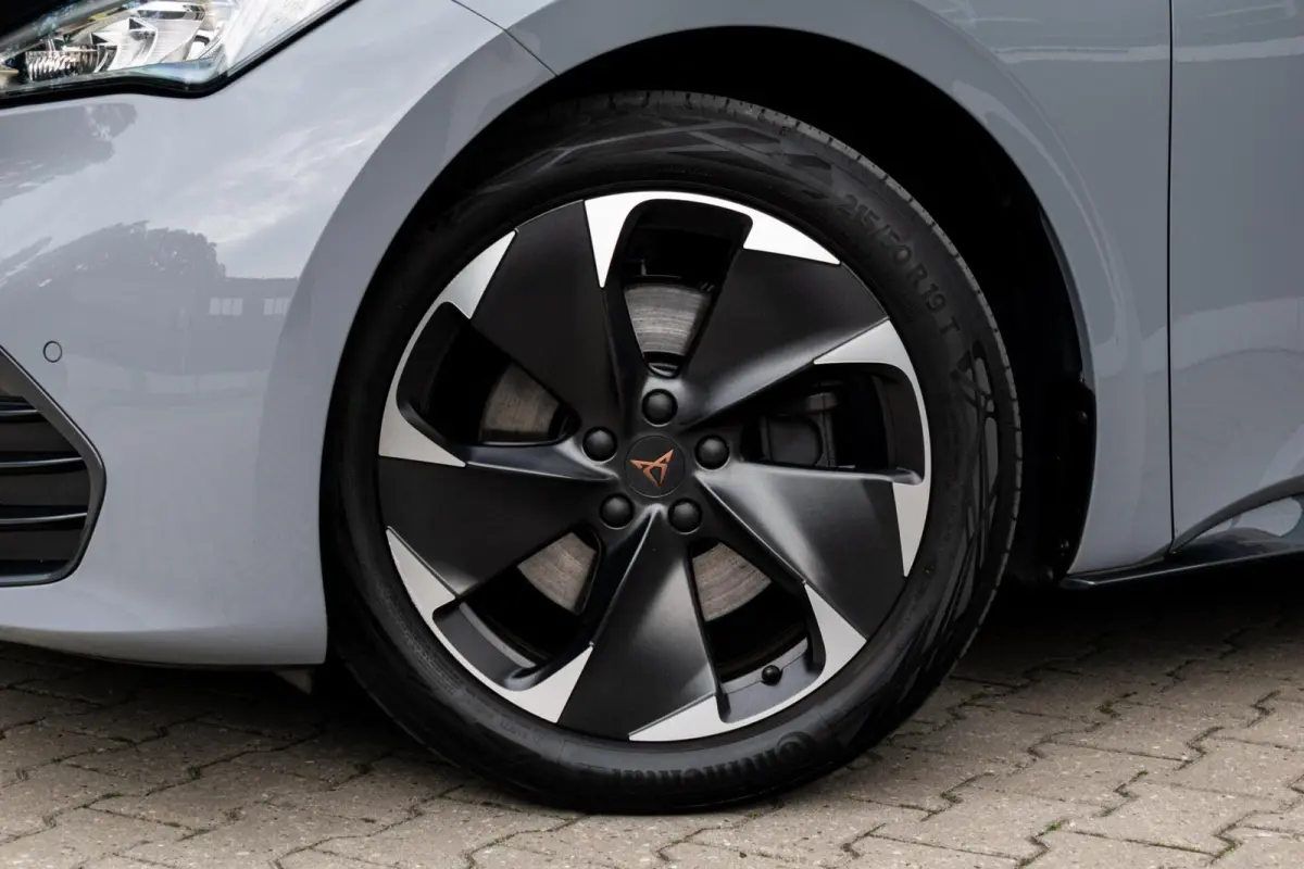 Adrenaline 82 kWh|1E EIGENAAR|97% SOH|CAMERA|ADAPT. CRUISE|STUUR VERWARMD|KEYLESS|CARPLAY