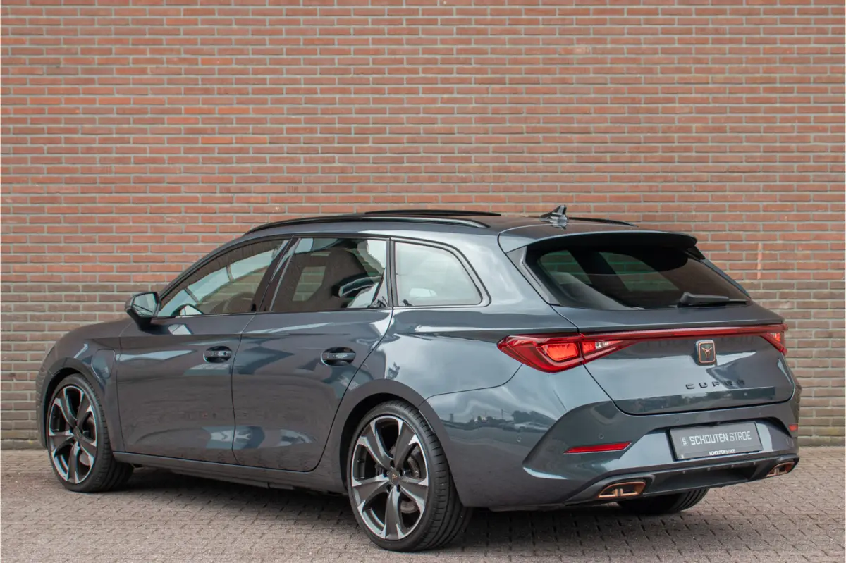 1.4 e-Hybrid 245pk VZ, Panoramadak, Carplay, Stoel & Stuurverwarming, Camera, Adaptive Cruise, Keyless.