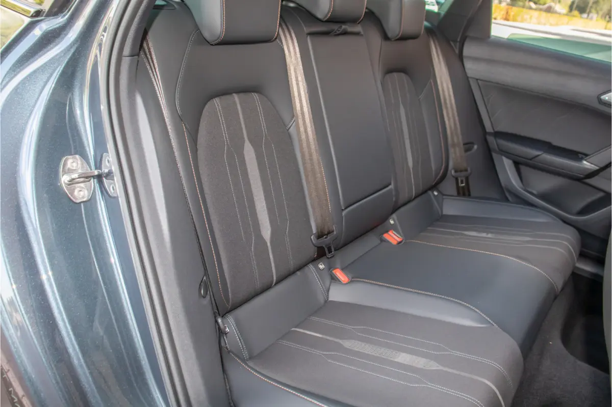 1.4 e-Hybrid 245pk VZ, Panoramadak, Carplay, Stoel & Stuurverwarming, Camera, Adaptive Cruise, Keyless.