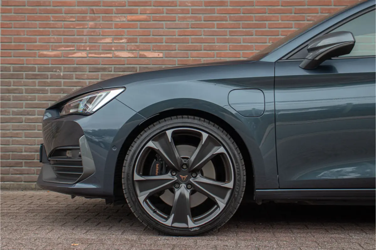 1.4 e-Hybrid 245pk VZ, Panoramadak, Carplay, Stoel & Stuurverwarming, Camera, Adaptive Cruise, Keyless.