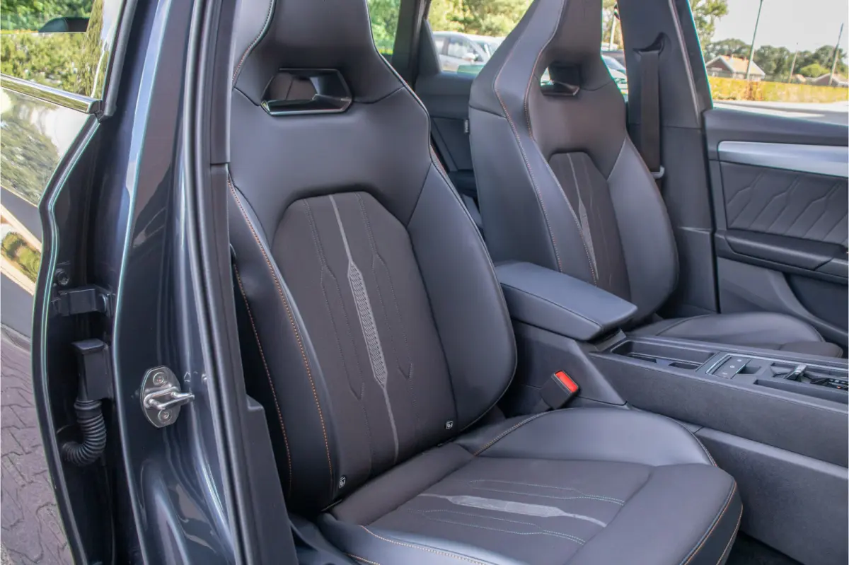 1.4 e-Hybrid 245pk VZ, Panoramadak, Carplay, Stoel & Stuurverwarming, Camera, Adaptive Cruise, Keyless.