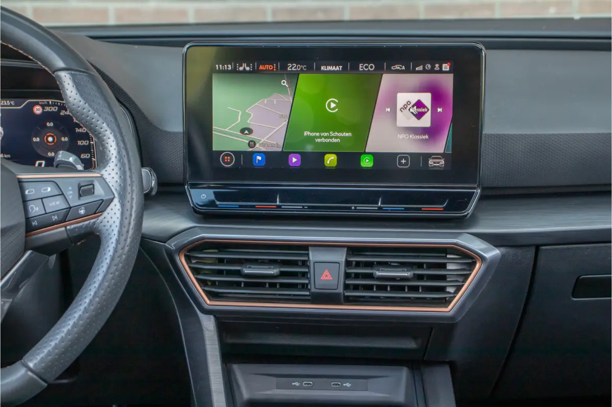 1.4 e-Hybrid 245pk VZ, Panoramadak, Carplay, Stoel & Stuurverwarming, Camera, Adaptive Cruise, Keyless.