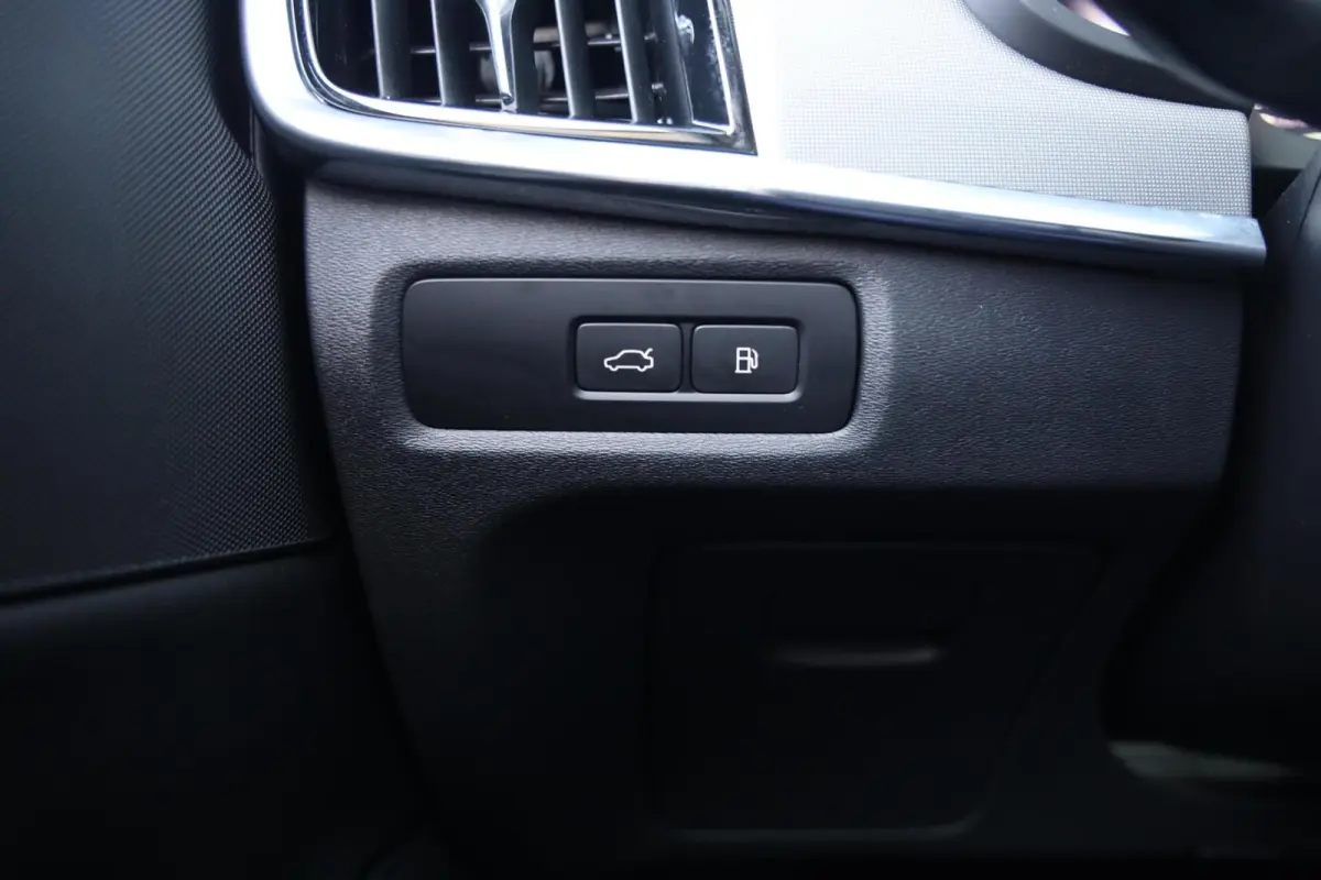 2.0 T6 Plug-in hybrid AWD Essential Bright|Apple carplay|Navi|Automaat|