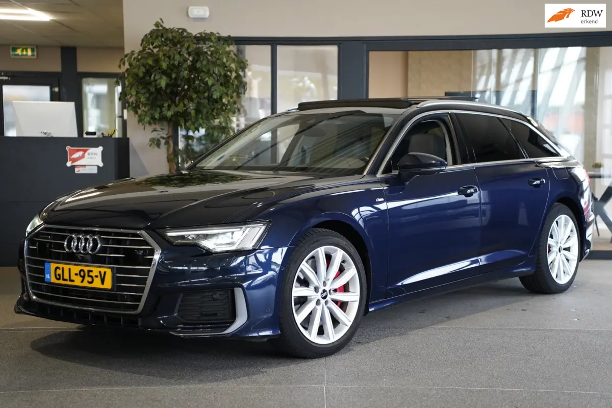 55 TFSI e quattro 367PK Pano Trek 360Cam Acc Pdc Leder