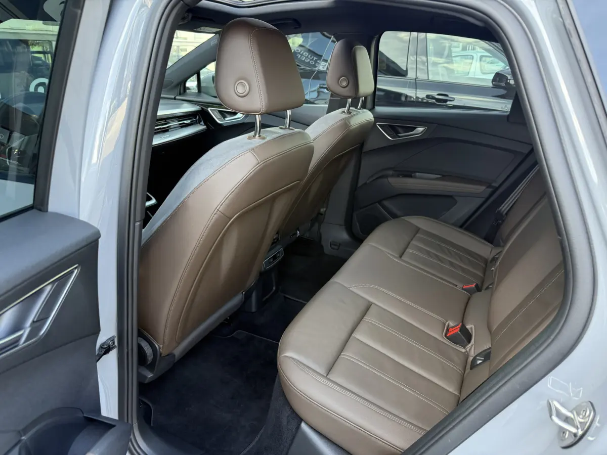 35 S-LINE 55 kWh Pano/Leder/Camera