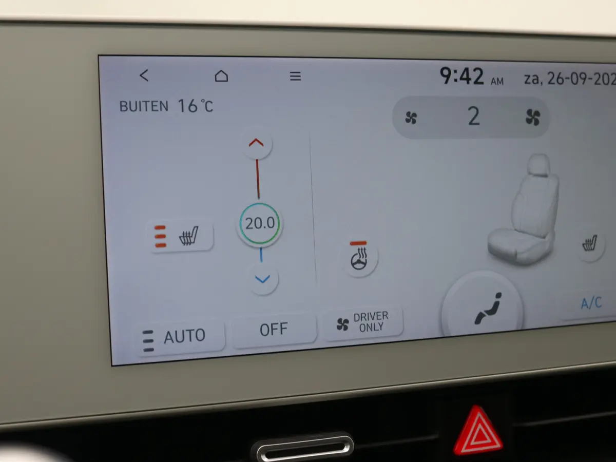 Connect 77.4 kWh / Navigatie / 3-fase Laden / BTW auto / Long Range / SOH 100% / Stoel en Stuurverwarming /