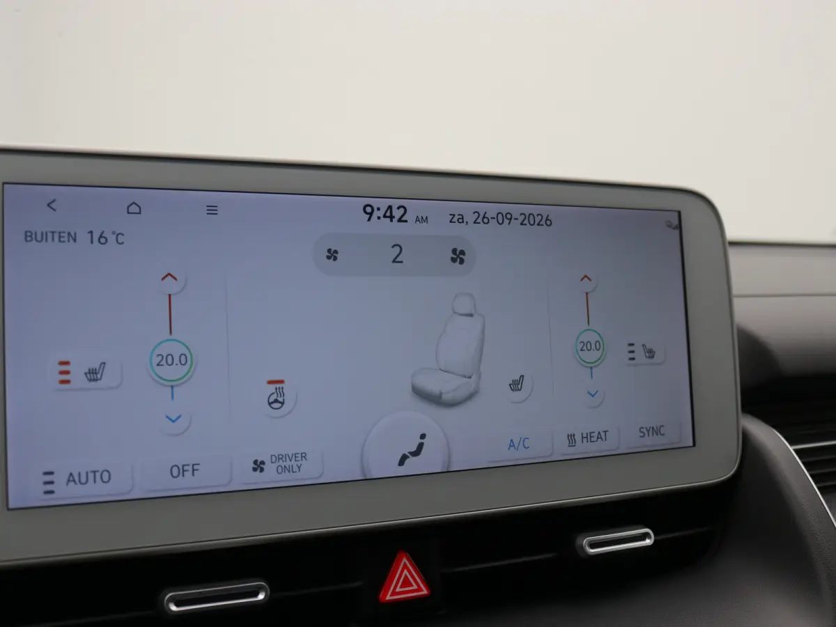 Connect 77.4 kWh / Navigatie / 3-fase Laden / BTW auto / Long Range / SOH 100% / Stoel en Stuurverwarming /