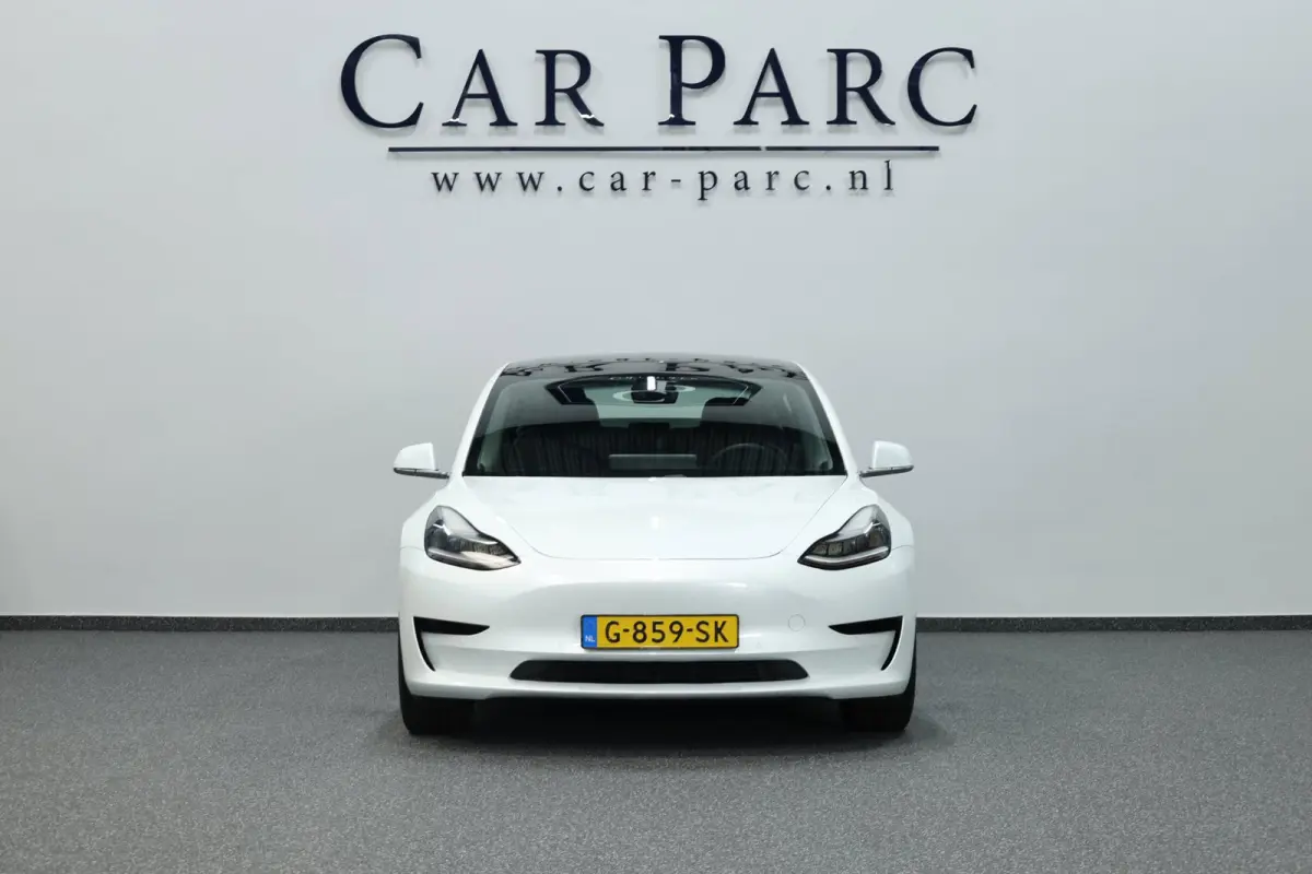 Standard RWD Plus 60 kWh PANORAMADAK/LEER+S.VERWARMING/LMV/360 CAM/CRUISE/ECC/12 MND GARANTIE!