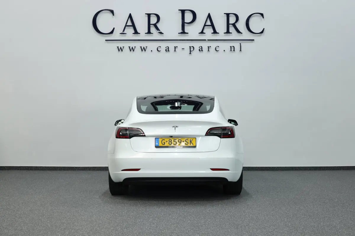 Standard RWD Plus 60 kWh PANORAMADAK/LEER+S.VERWARMING/LMV/360 CAM/CRUISE/ECC/12 MND GARANTIE!