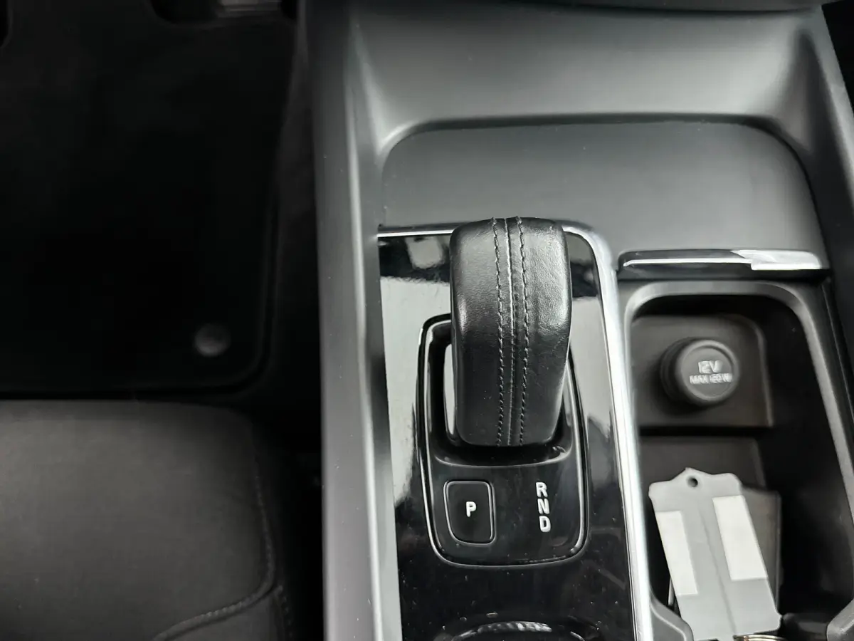 B4 Business Pro | 18" | Adaptieve Cruise | BLIS | Parkeercamera | Stoel/Stuurverwarming | Keyless | Elektr. Achterklep