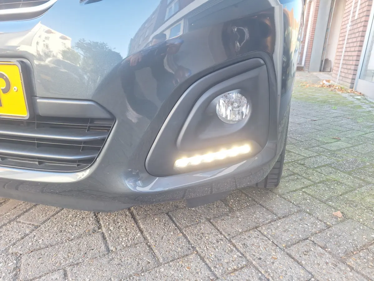 1.0 e-VTi Active 5Drs /Airco/Bluetooth/Led/Garantie