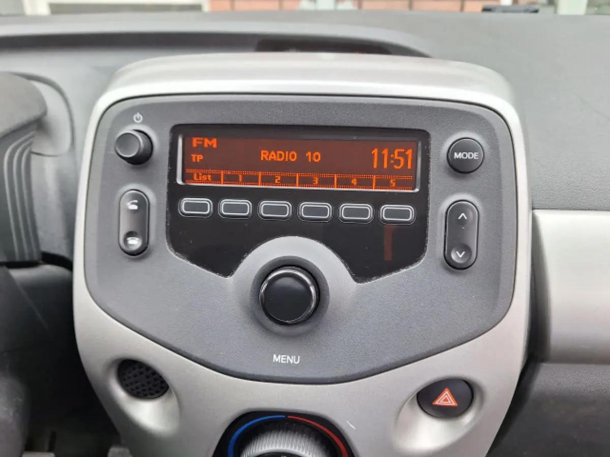 1.0 e-VTi Active 5Drs /Airco/Bluetooth/Led/Garantie