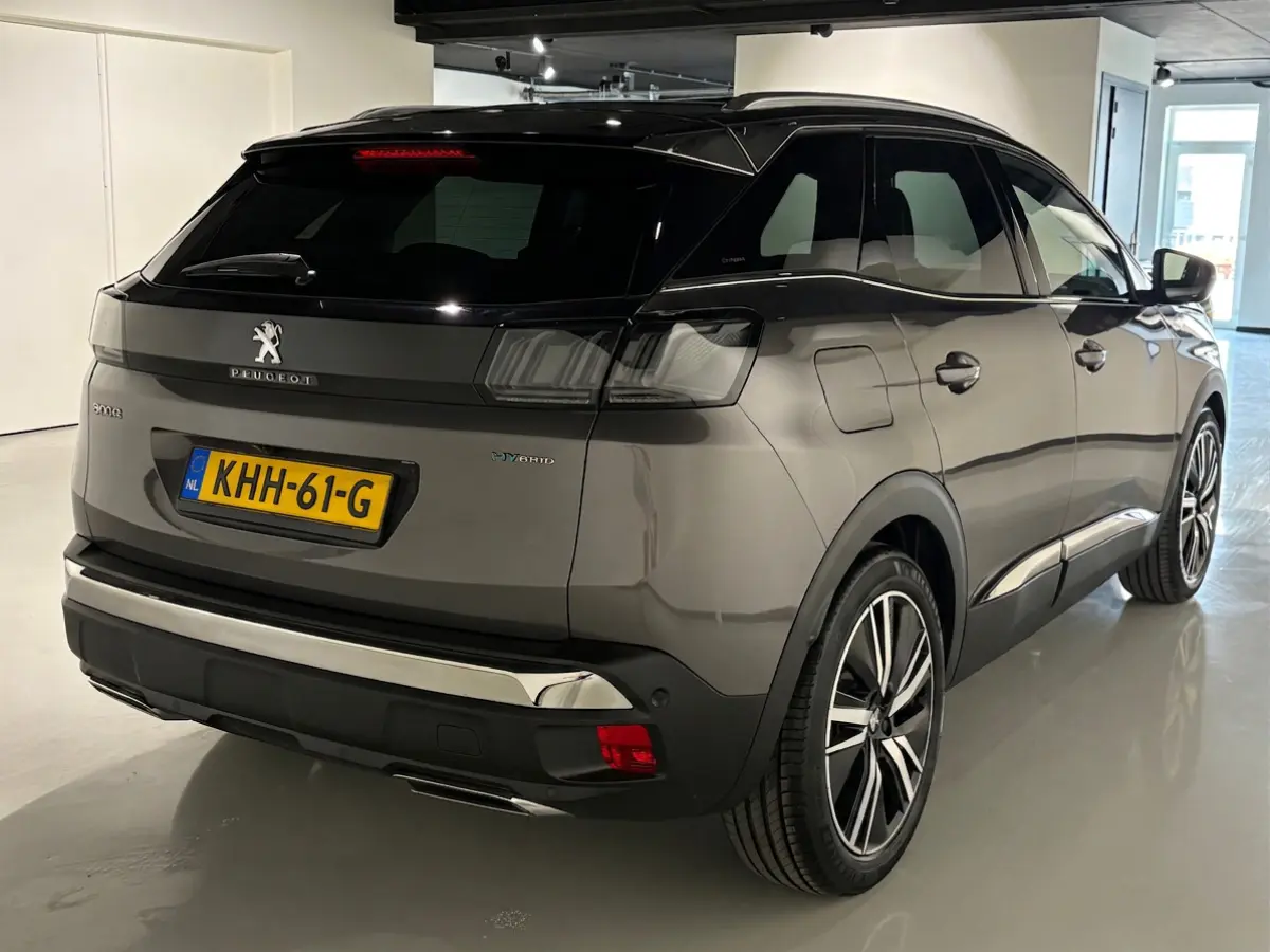 1.6 HYbrid 225 GT|PANODAK|Massage|Memory|360|FOCAL|Carplay|19 inch|Navi|PDC|ACC|Side assist|Lane Assist