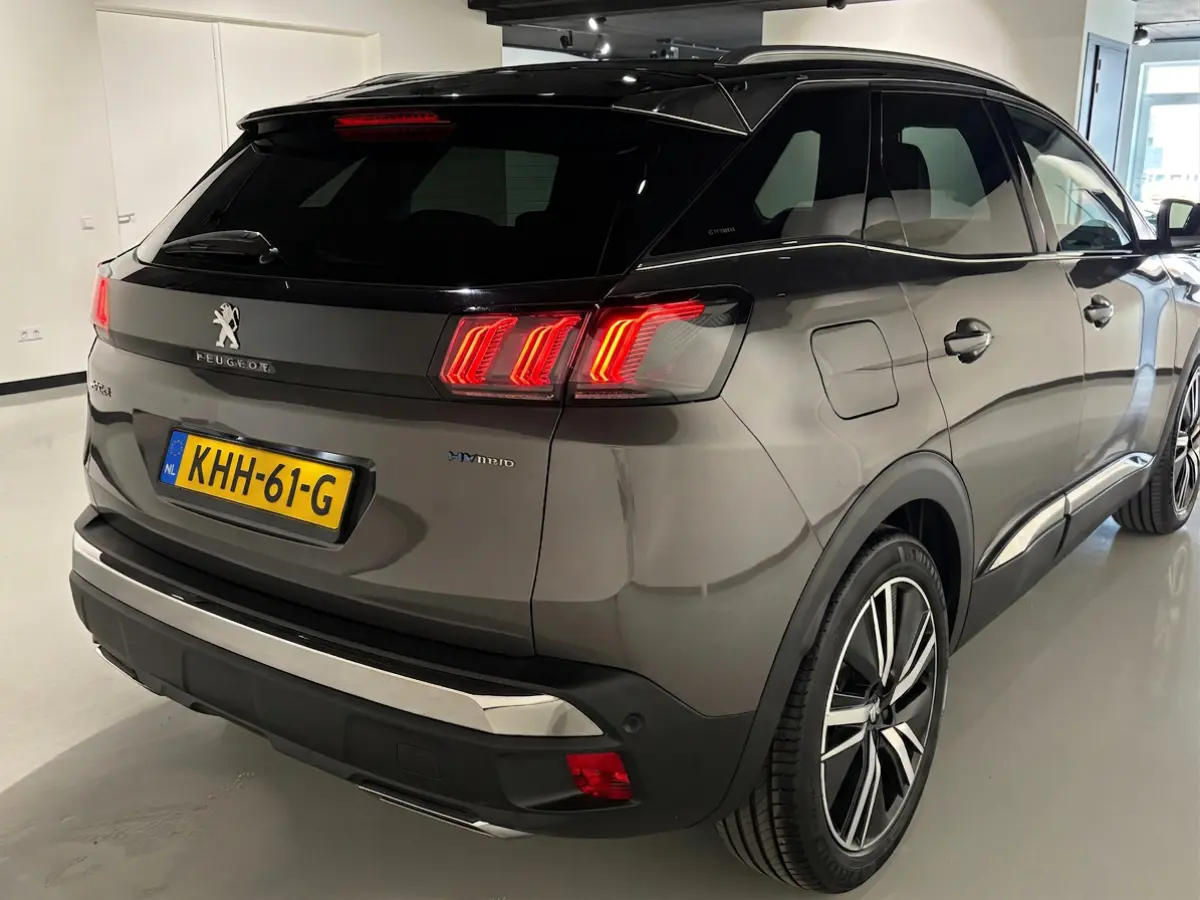 1.6 HYbrid 225 GT|PANODAK|Massage|Memory|360|FOCAL|Carplay|19 inch|Navi|PDC|ACC|Side assist|Lane Assist