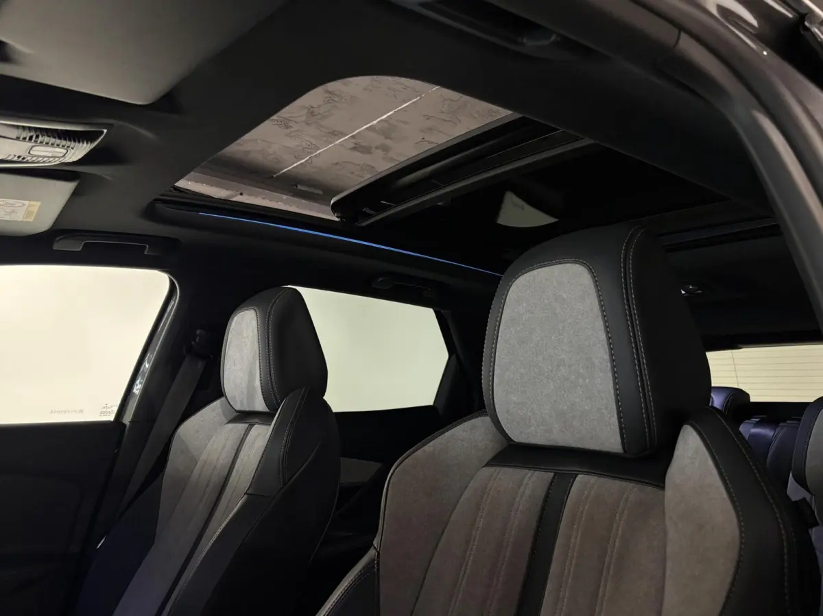 1.6 HYbrid 225 GT|PANODAK|Massage|Memory|360|FOCAL|Carplay|19 inch|Navi|PDC|ACC|Side assist|Lane Assist
