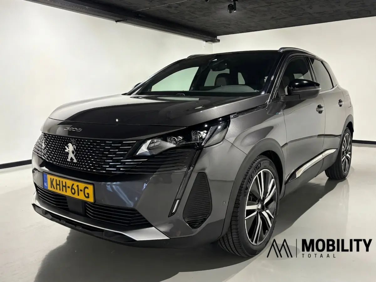 1.6 HYbrid 225 GT|PANODAK|Massage|Memory|360|FOCAL|Carplay|19 inch|Navi|PDC|ACC|Side assist|Lane Assist