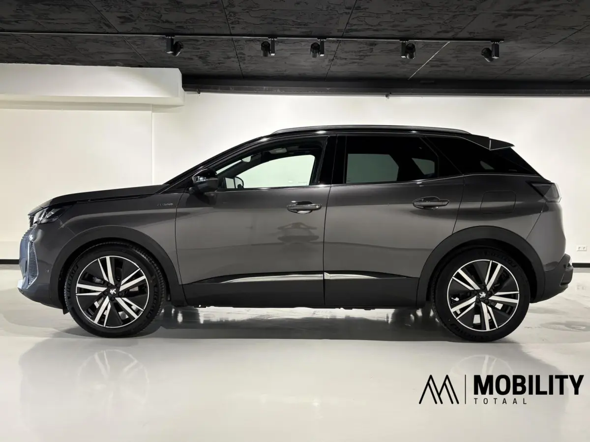 1.6 HYbrid 225 GT|PANODAK|Massage|Memory|360|FOCAL|Carplay|19 inch|Navi|PDC|ACC|Side assist|Lane Assist