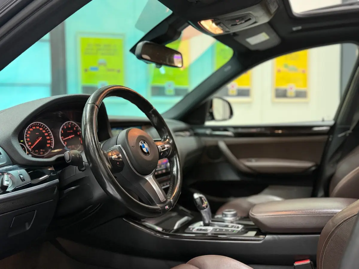 XDrive20i High Executive Aut.| Schuifdak |NAP|Head-Up Display | 360° Camera | Leder | Cruise Control | Navi | LED