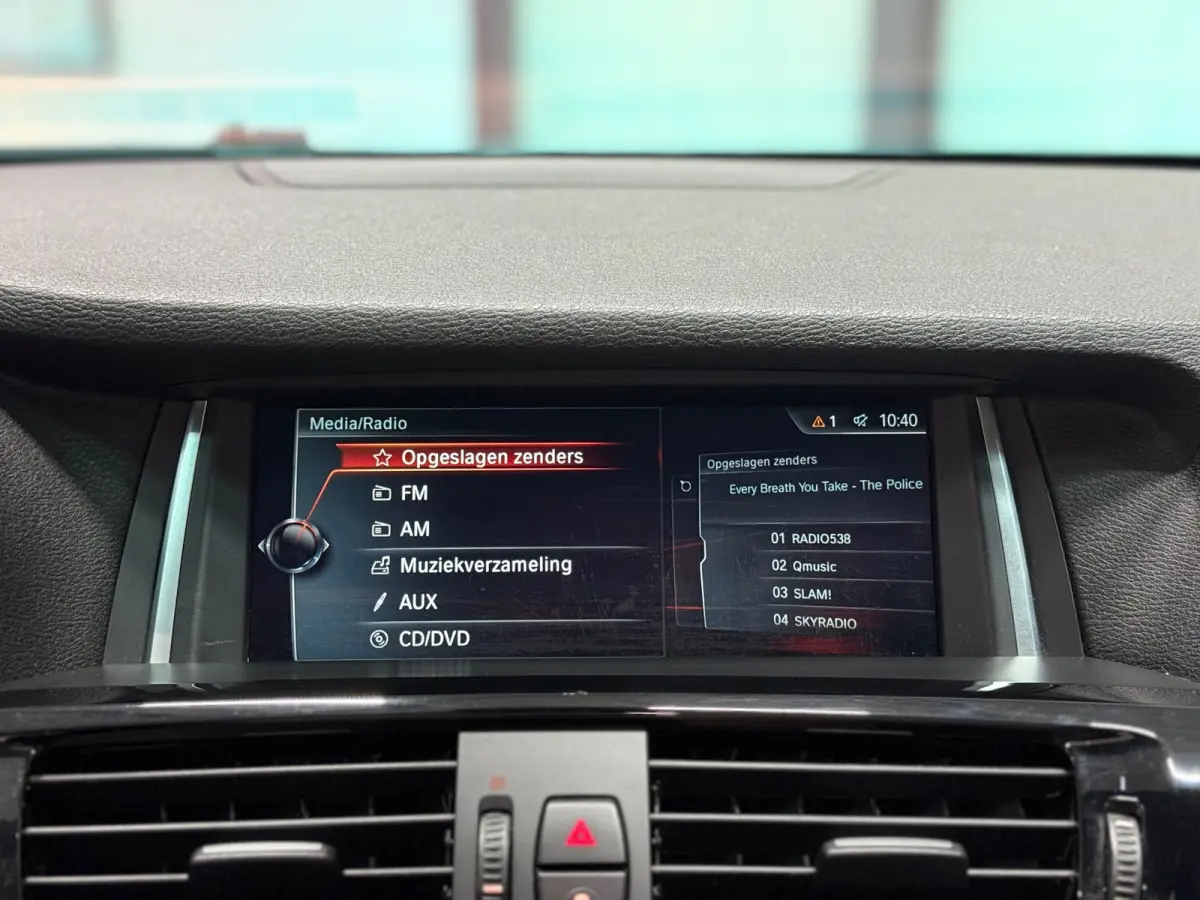 XDrive20i High Executive Aut.| Schuifdak |NAP|Head-Up Display | 360° Camera | Leder | Cruise Control | Navi | LED
