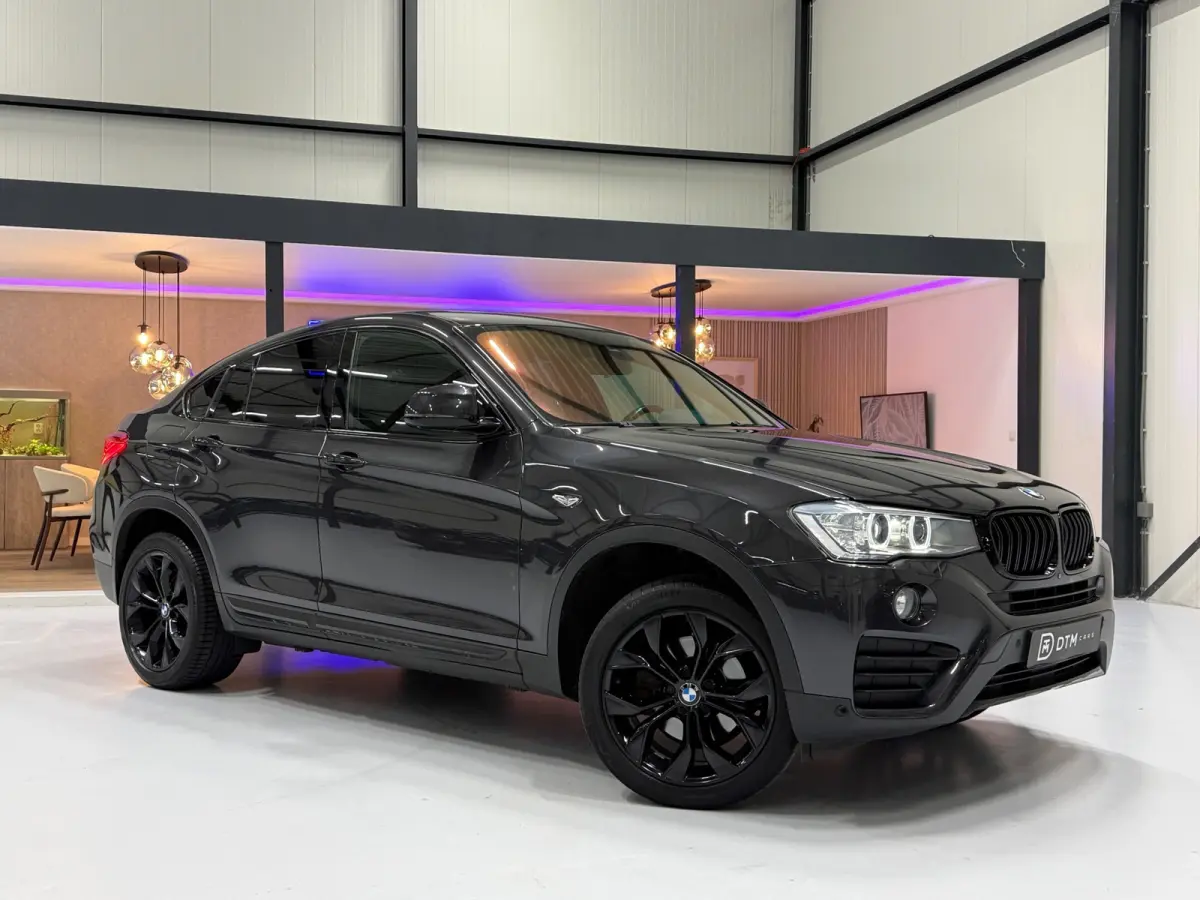 XDrive20i High Executive Aut.| Schuifdak |NAP|Head-Up Display | 360° Camera | Leder | Cruise Control | Navi | LED