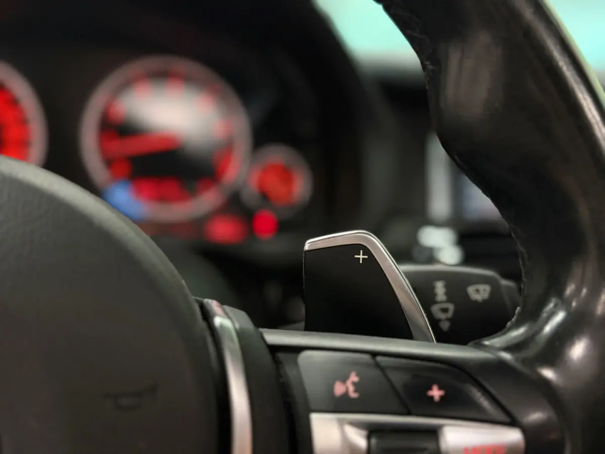 XDrive20i High Executive Aut.| Schuifdak |NAP|Head-Up Display | 360° Camera | Leder | Cruise Control | Navi | LED