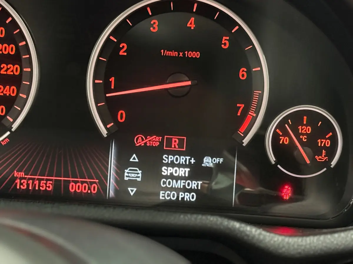 XDrive20i High Executive Aut.| Schuifdak |NAP|Head-Up Display | 360° Camera | Leder | Cruise Control | Navi | LED