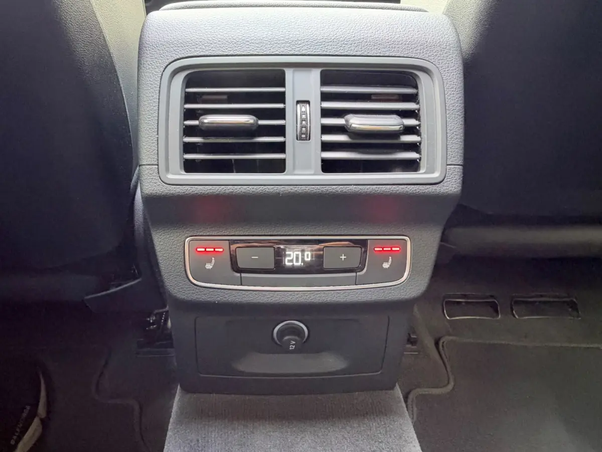 55 TFSI e 367 PK S Edition S-line Panorama/Keyless/Black Edition
