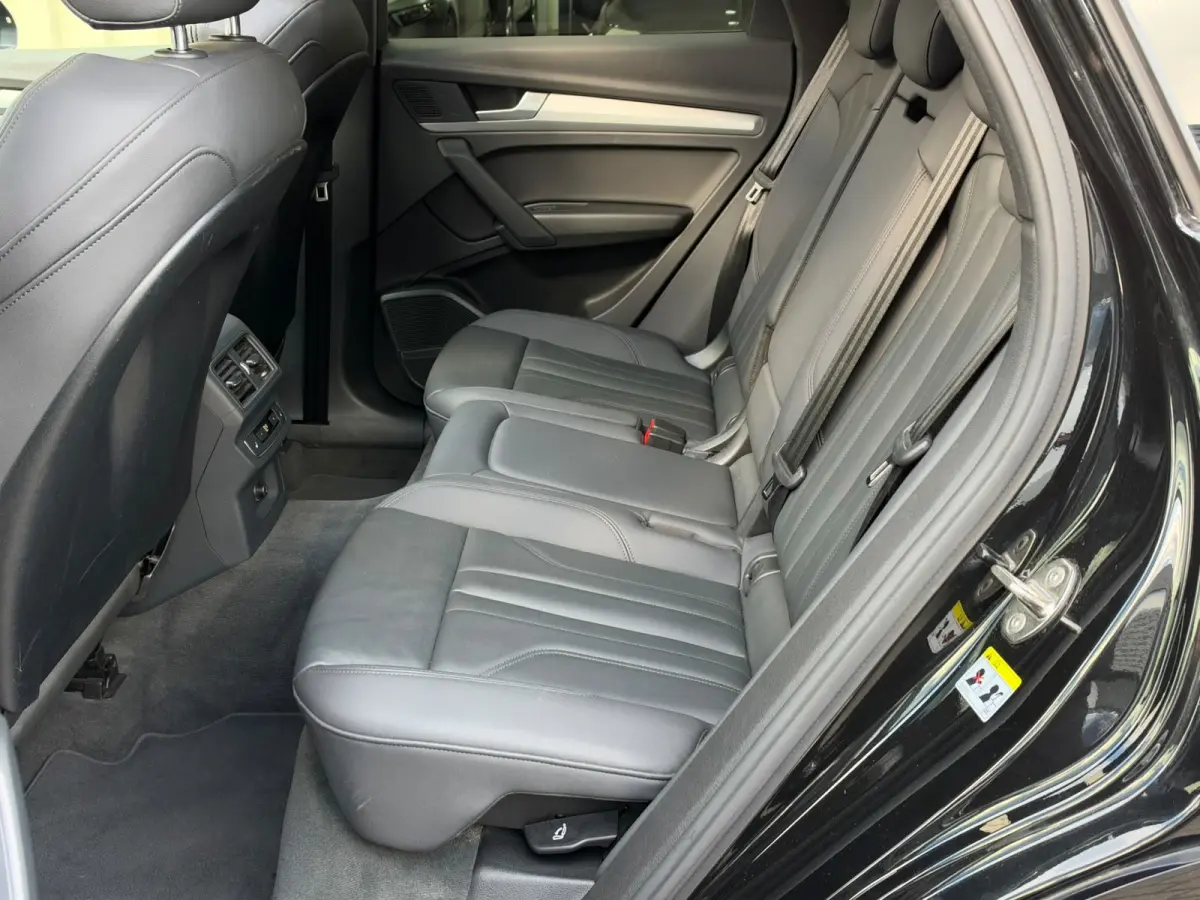 55 TFSI e 367 PK S Edition S-line Panorama/Keyless/Black Edition