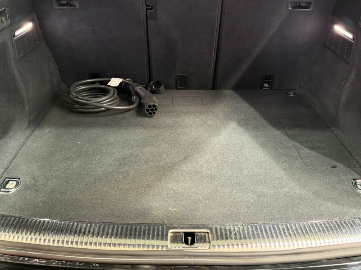 55 TFSI e 367 PK S Edition S-line Panorama/Keyless/Black Edition